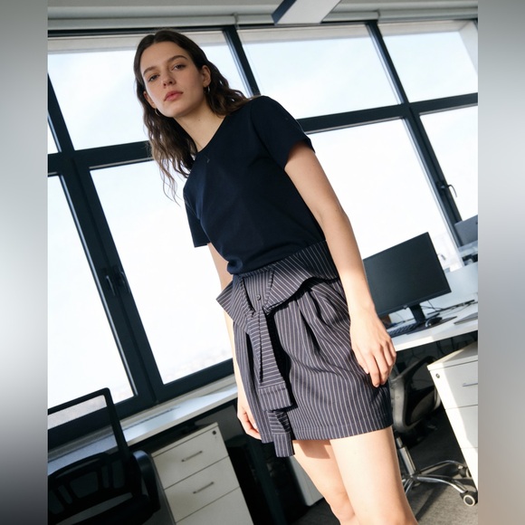 Dance & Marvel Dresses & Skirts - Dance & Marvel Linen Blend Pinstriped Mini Skirt